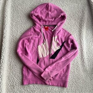 adorable nike jacket